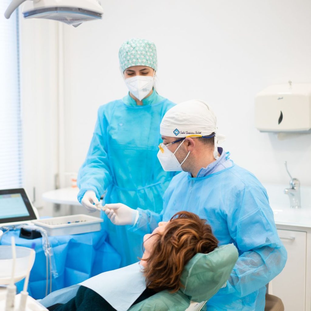 Implantologia 6 Impianto dentale a Isili