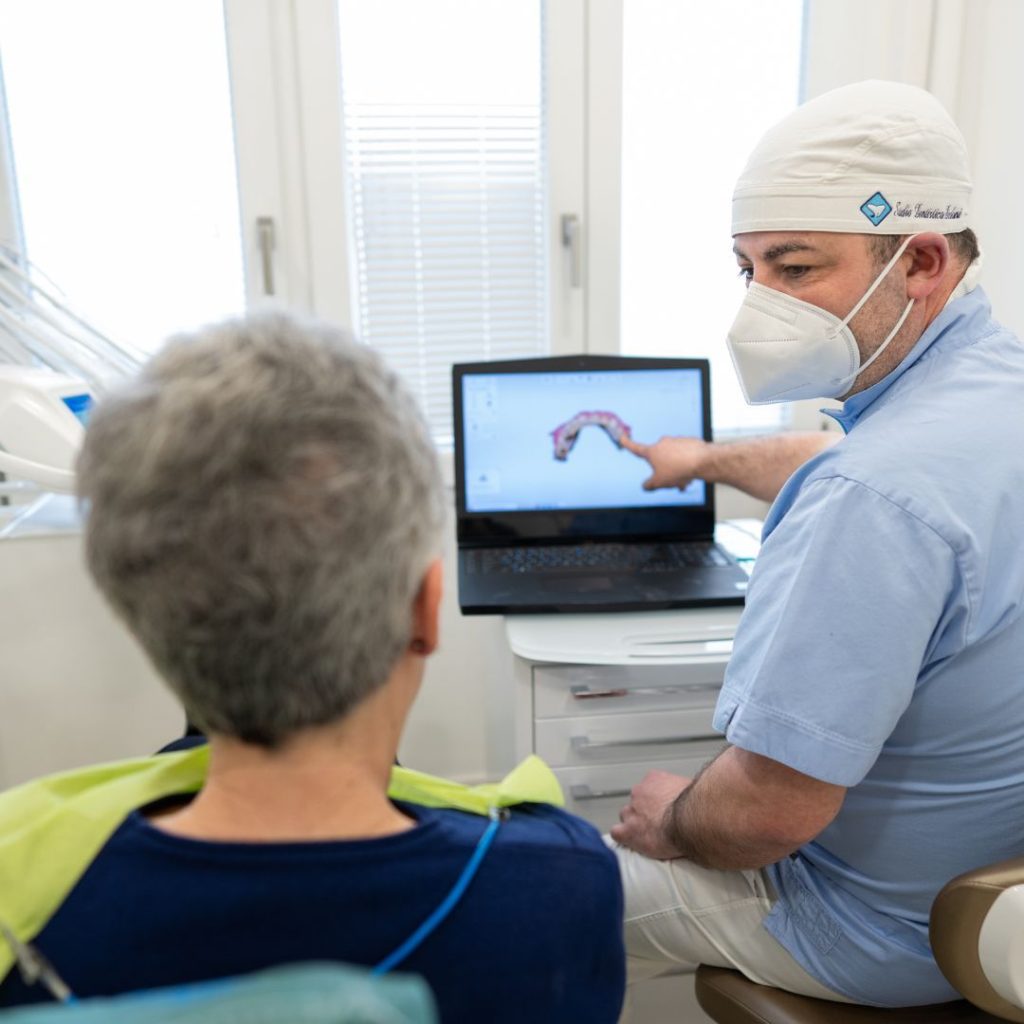 Protesi 1 Dentiera a Isili
