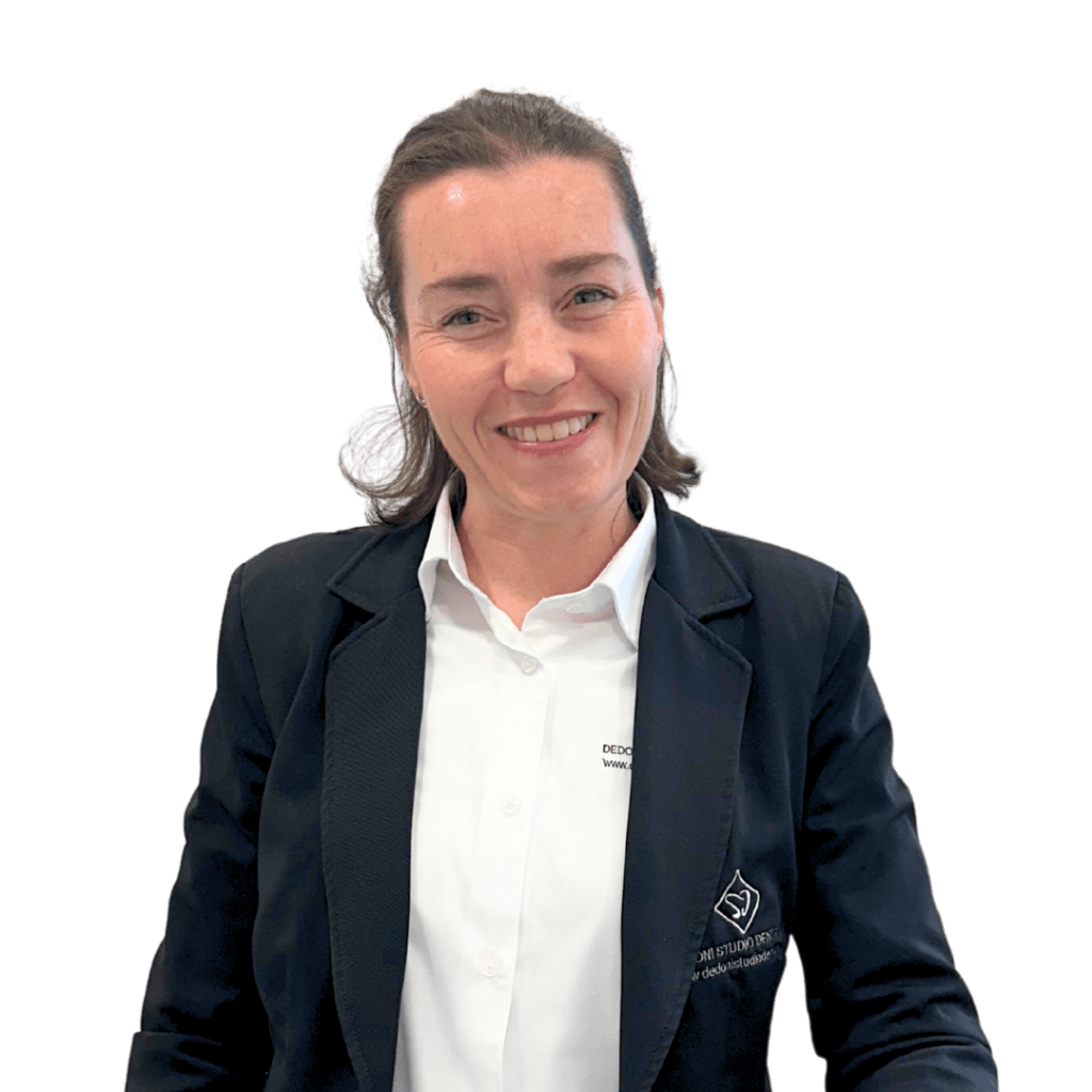 Chirurgia orale 9 Silvia P - receptionist